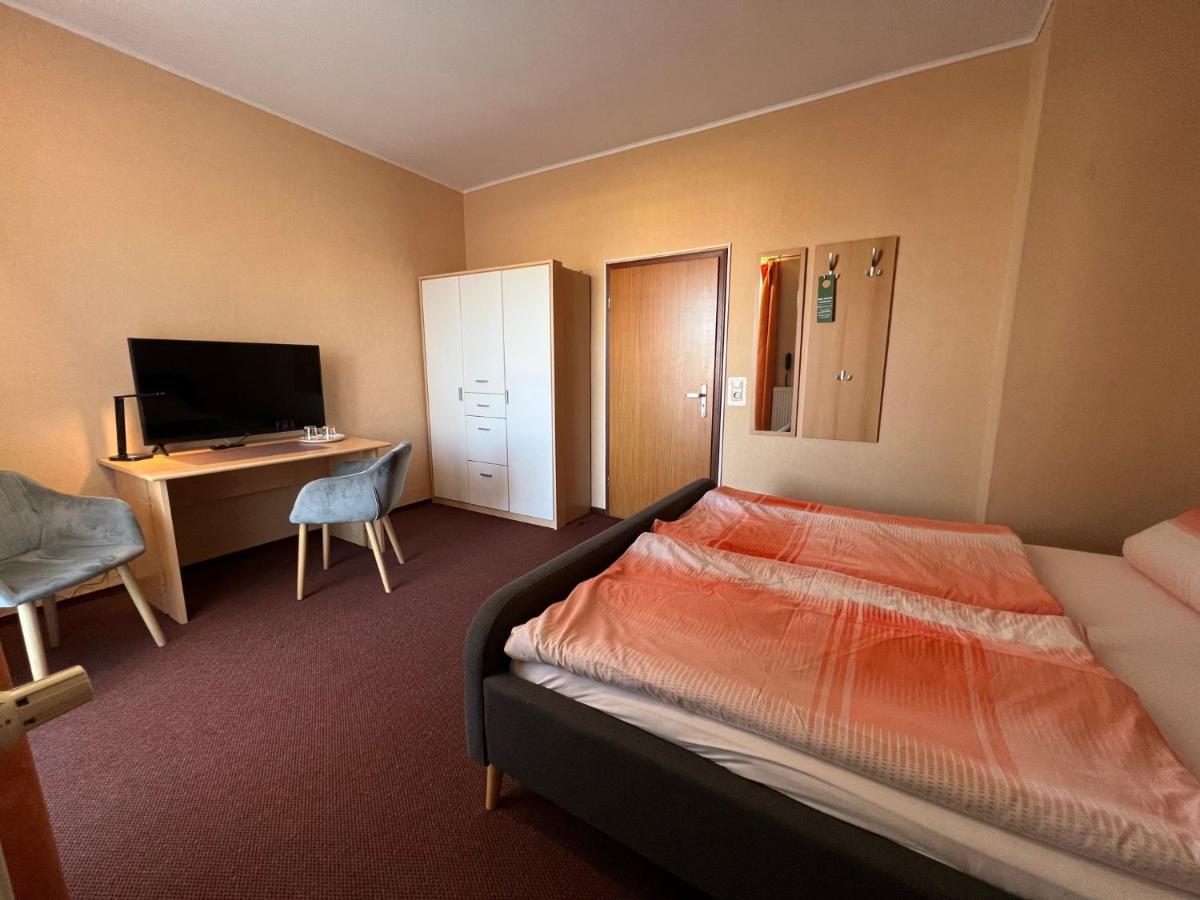 Hotelpension Am Thermalbad Бад-Нендорф Экстерьер фото
