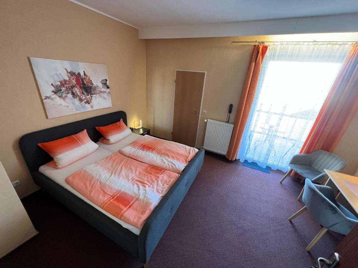 Hotelpension Am Thermalbad Бад-Нендорф Экстерьер фото